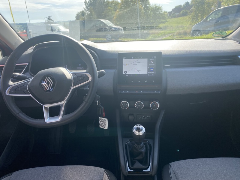 Fahrzeugabbildung Clio 5 EVOLUTION SCe 6 Bild 11 von 16