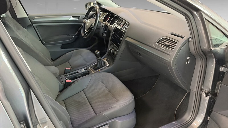 Volkswagen Golf VII