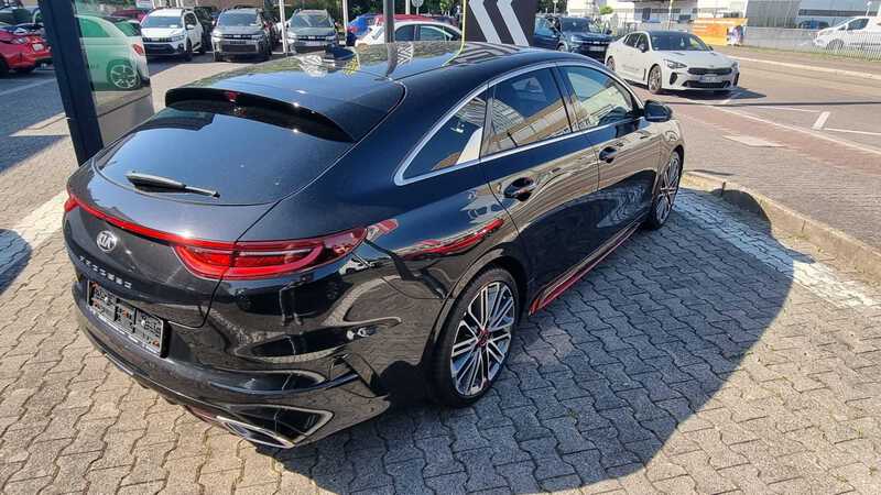 Kia ProCeed