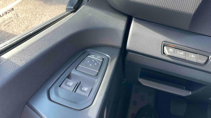 Renault Trafic Combi
