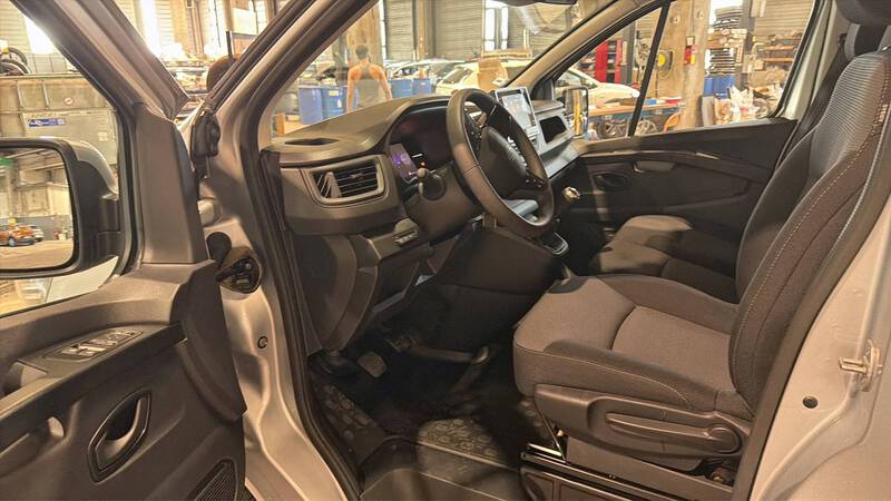 Renault Trafic Combi