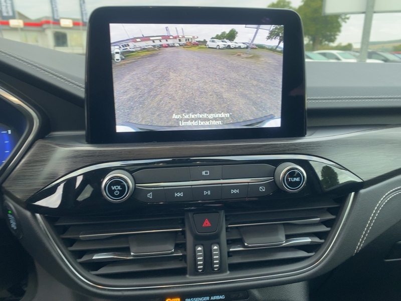 Fahrzeugabbildung Kuga VIGNALE 1.5T 150PS FWD Bild 18 von 20