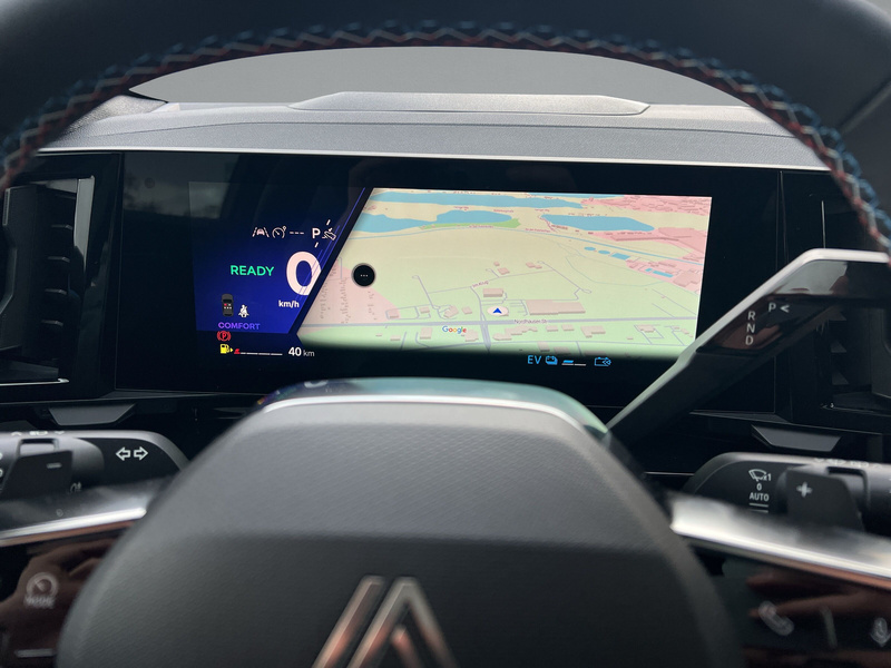 Fahrzeugabbildung Austral Esprit Alpine Full Hybrid E-Tech 200 Bild 6 von 12