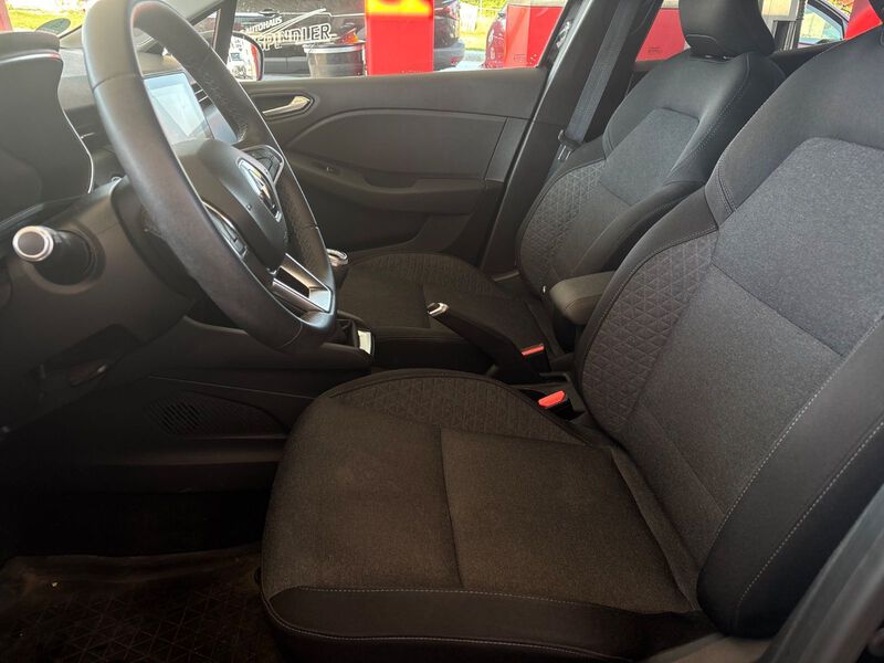 Fahrzeugabbildung Clio CLIO V EXPERIENCE TCe 90 Bild 6 von 10