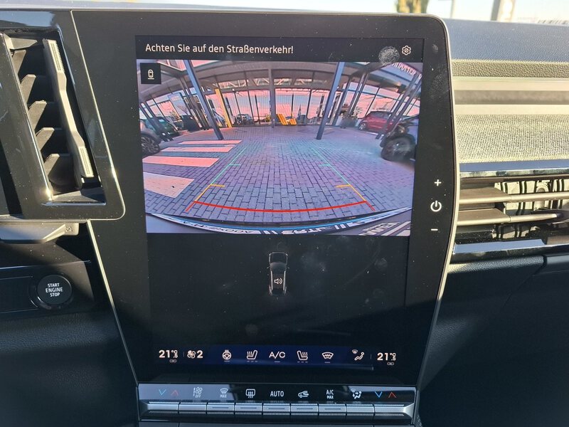 Fahrzeugabbildung Austral Techno Full Hybrid E-Tech 200 Bild 27 von 44