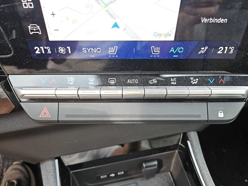 Fahrzeugabbildung Austral Evolution Mild Hybrid 150 Automatik Bild 17 von 28