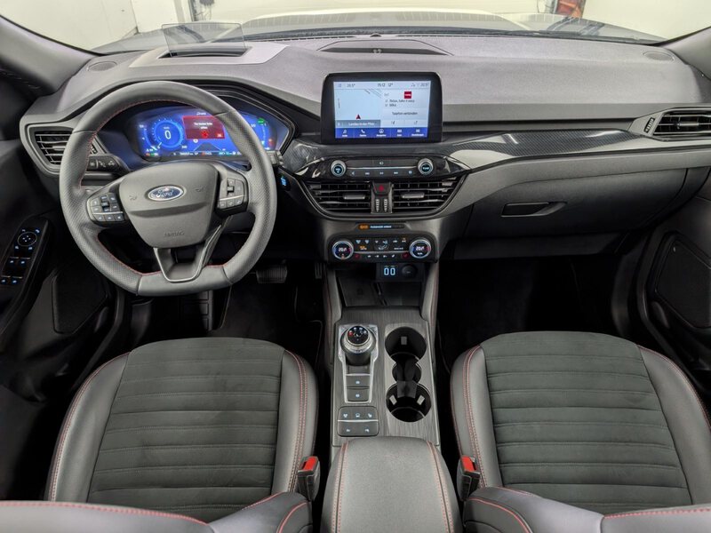 Fahrzeugabbildung Kuga 2.5 PHEV ST-Line X HUD B&O AHK ACC Pano Bild 17 von 45