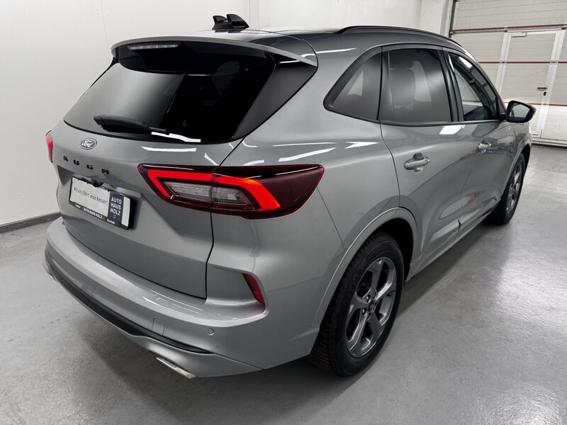Fahrzeugabbildung Kuga 1.5 EcoBoost ST-Line Allwetterreifen Bild 4 von 40