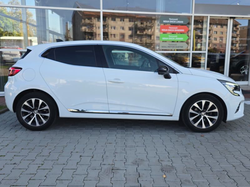 RENAULT Clio 2023 — imagine 35