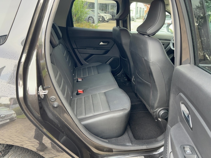 Fahrzeugabbildung Duster II Prestige 1.3 TCe 150 4WD GPF Bild 9 von 15