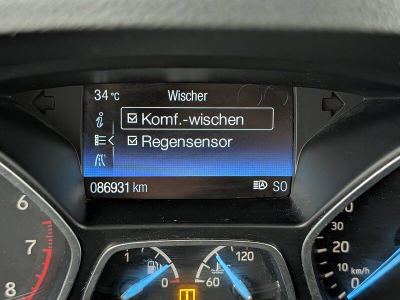 Fahrzeugabbildung Kuga 1.5 EcoBoost ST-Line Sony Keyfree Bild 34 von 44