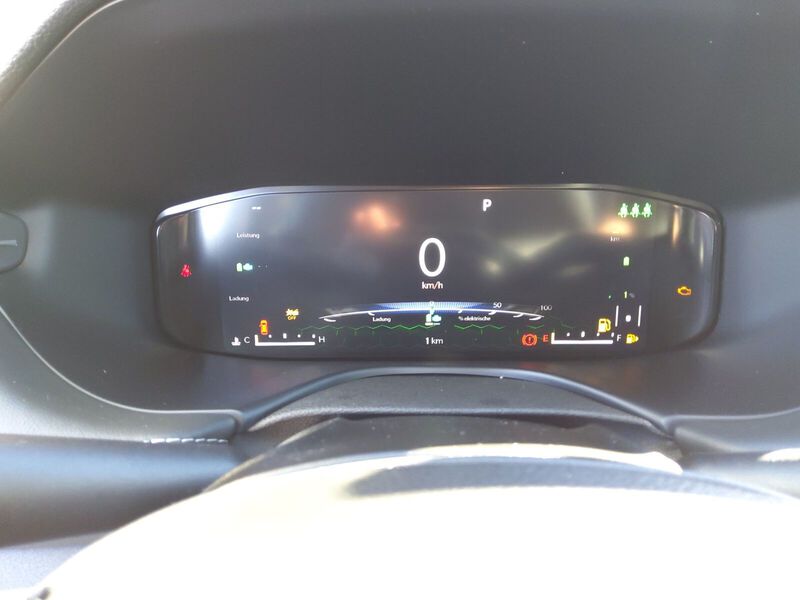 Fahrzeugabbildung Compass 1.3 Plug-In Hybrid Limited Bild 10 von 11