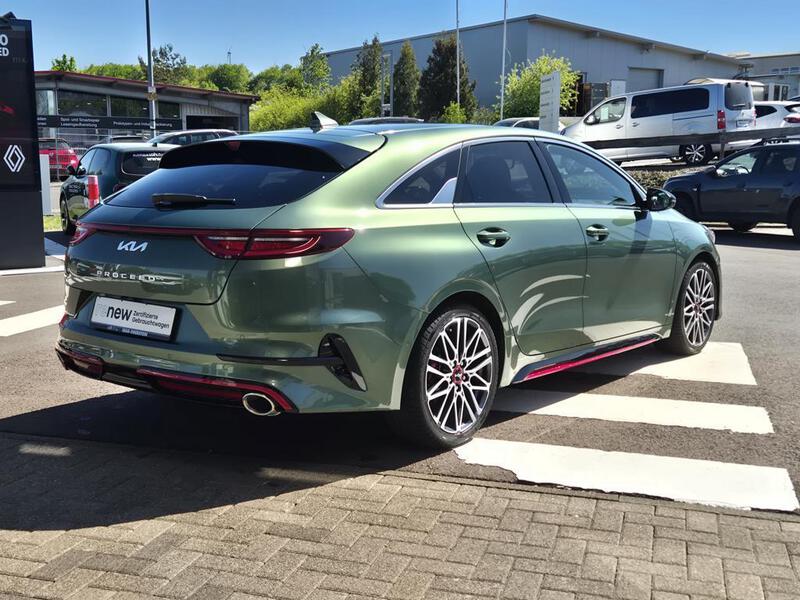 Kia ProCeed