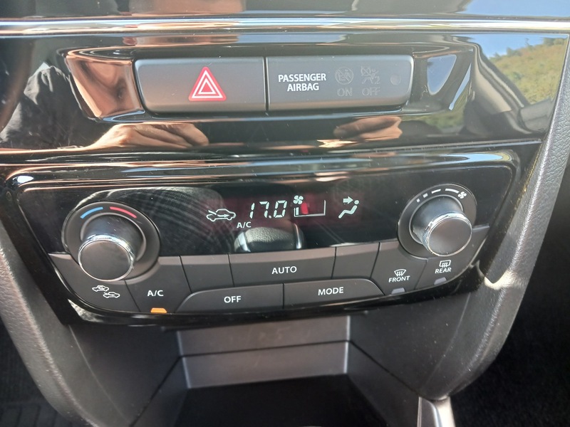 Fahrzeugabbildung Vitara Comfort Hybrid 1.5 AT (Importfahrzeug) Bild 25 von 30