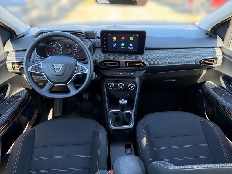 Fahrzeugabbildung Sandero Stepway Comfort TCe 100 ECO-G Bild 10 von 14