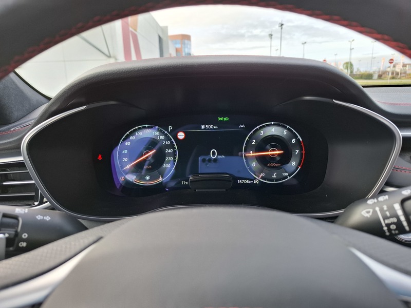 Genesis G70