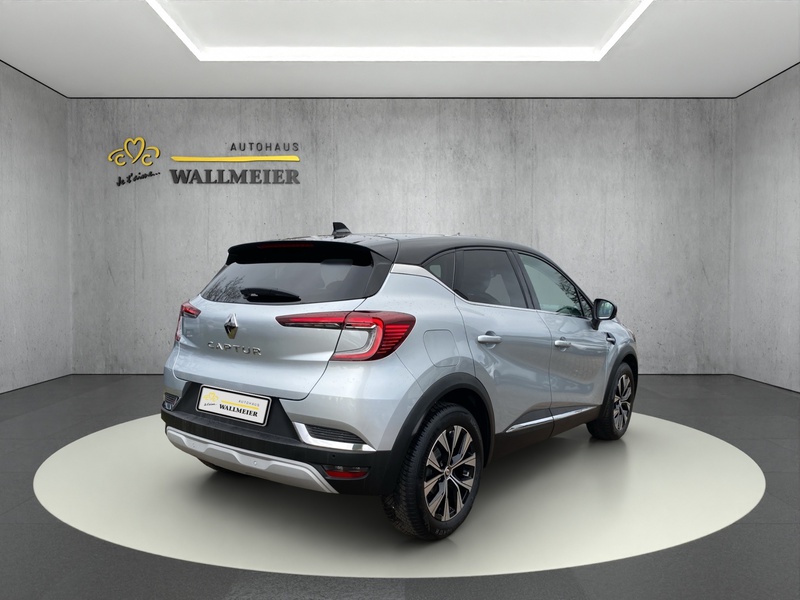 Fahrzeugabbildung Captur Techno TCe 140 Bild 5 von 15