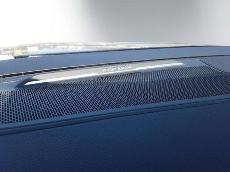 Fahrzeugabbildung Espace TECH Hybrid 200 Iconic 7S Bild 15 von 19