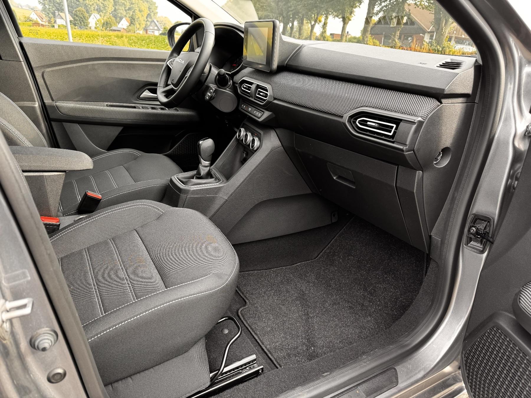 Dacia Sandero – Bild 9