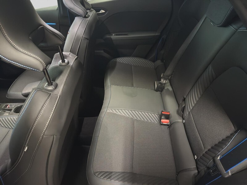 Fahrzeugabbildung Captur Esprit Alpine E-TECH Full Hybr Bild 14 von 15