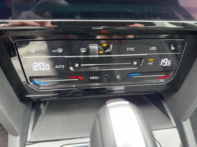 Fahrzeugabbildung Passat Variant Variant 1.5 TSI Business OPF Bild 13 von 15