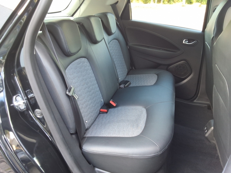 Fahrzeugabbildung Zoe R135 Z.E. 50 Intens Bild 12 von 16