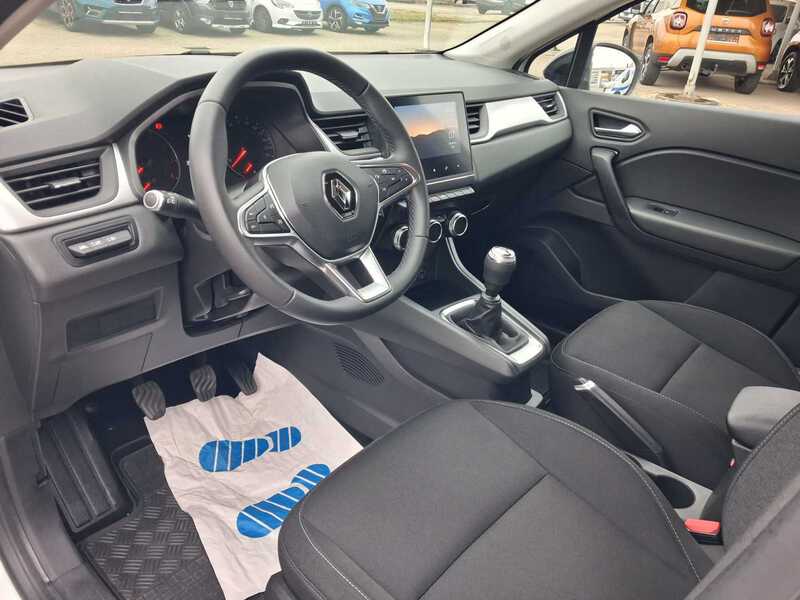 Fahrzeugabbildung Captur EXPERIENCE TCe130 Bild 8 von 22
