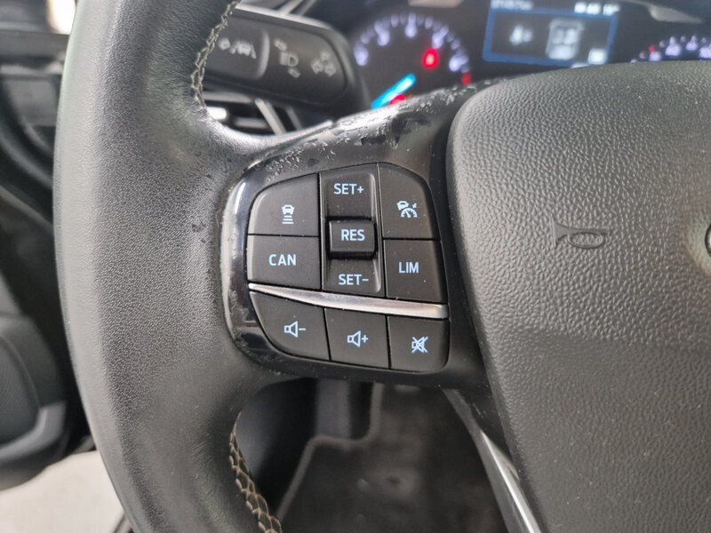 Fahrzeugabbildung Fiesta 1.0 EcoBoost MHEV Titanium Bild 16 von 27