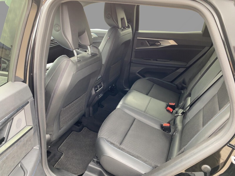 Fahrzeugabbildung Austral Techno Esprit Alpine E-Tech Full Hybrid 200 Bild 8 von 20