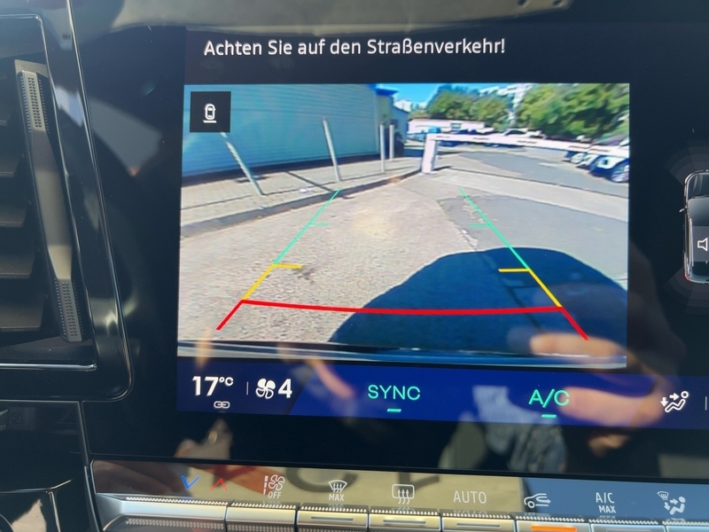 Fahrzeugabbildung Austral 1.3 TCE 160 Evolution Bild 13 von 19