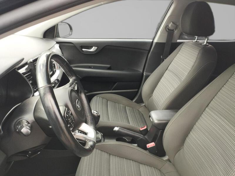 Fahrzeugabbildung Stonic 1.0 T-GDi 100 OPF Vision Bild 9 von 18