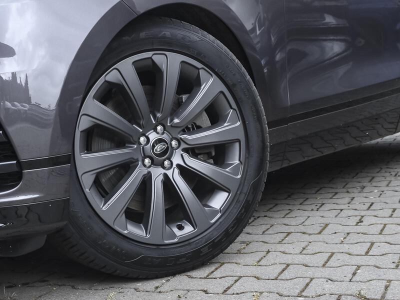 Fahrzeugabbildung Range Rover Velar BLACK PACK PANO Bild 7 von 15