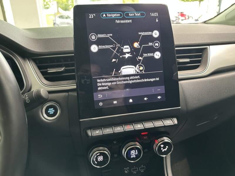Fahrzeugabbildung Captur INTENS E-TECH Plug-in 160  Bild 41 von 50