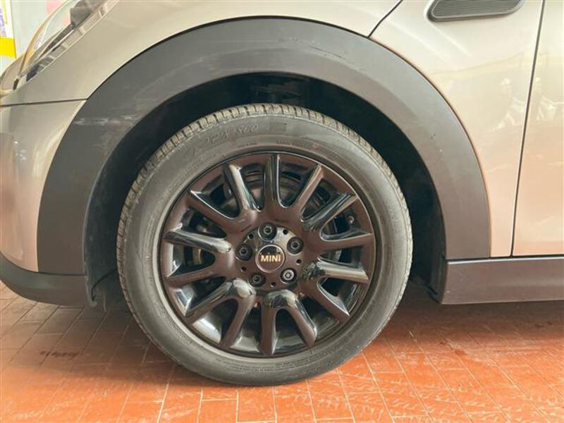 Mini