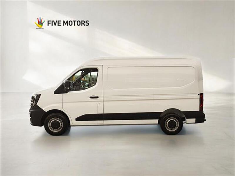 Nissan Interstar