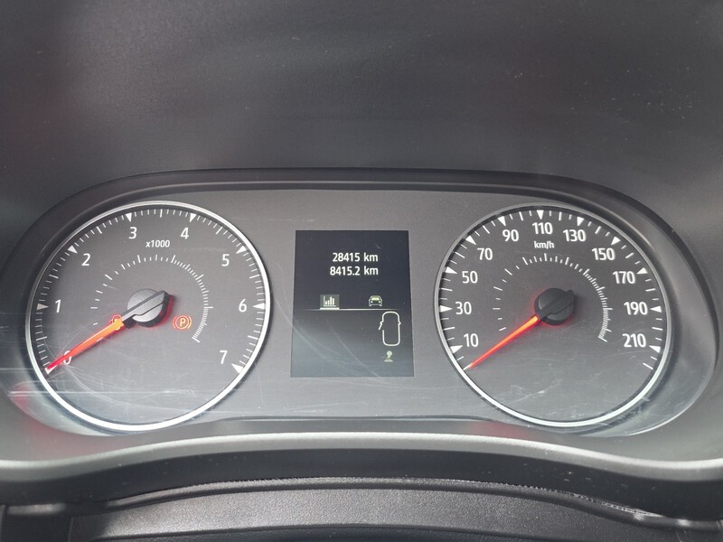 Fahrzeugabbildung Sandero Gas Klimaanlage Tempomat Bild 15 von 15