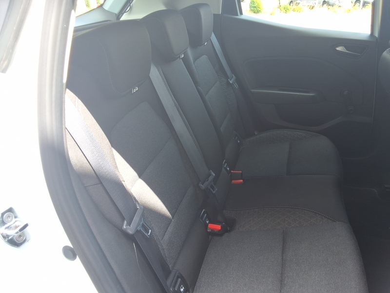 Fahrzeugabbildung Clio V ZEN TCe 90 Bild 12 von 16