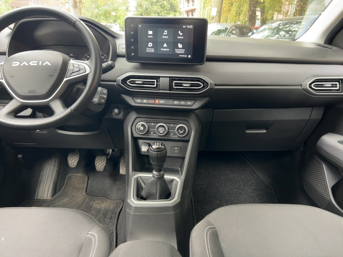 Dacia Sandero – Bild 11