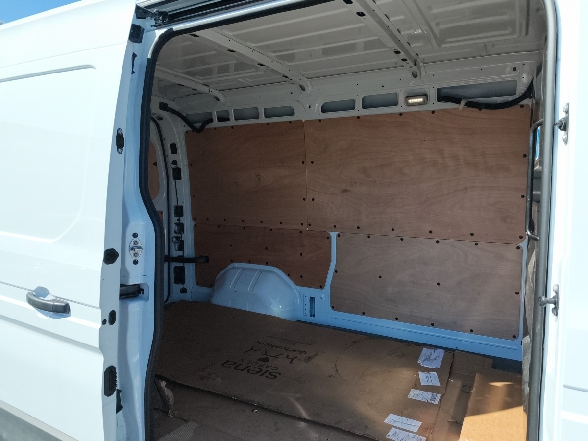 Renault Master – Bild 14