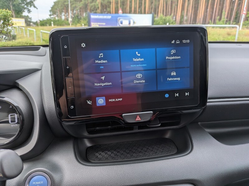 Fahrzeugabbildung Yaris ABS Fahrerairbag ESP Bild 13 von 15