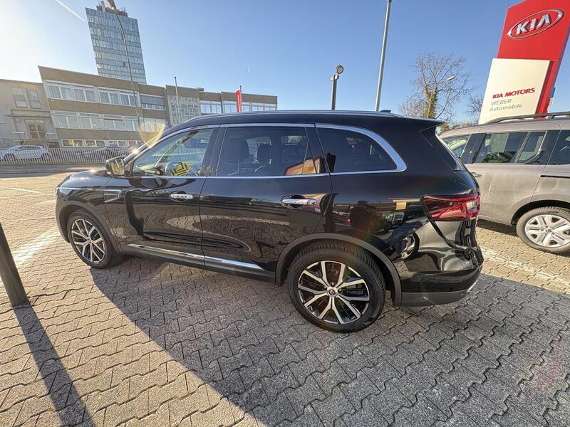 Fahrzeugabbildung Koleos Techno 4WD 2.0 dCi 185 FAP Bild 7 von 18
