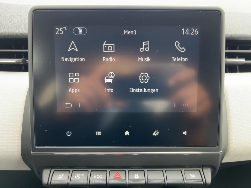 Fahrzeugabbildung Clio RÜCKFAHRKAMERA Bild 14 von 23