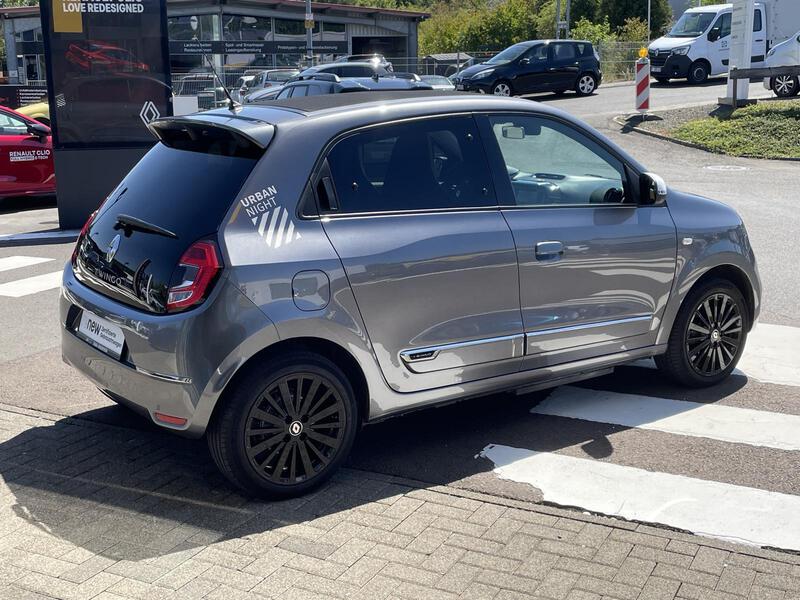 Fahrzeugabbildung Twingo III TWINGO E-Tech 100 Bild 4 von 25