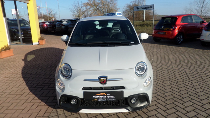 Fahrzeugabbildung Abarth Einparkhilfe hinten Klimaanlage DAB+ Bild 2 von 14