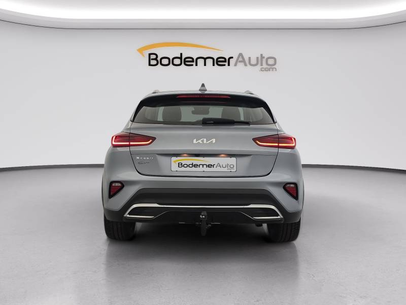 KIA Xcee'D
