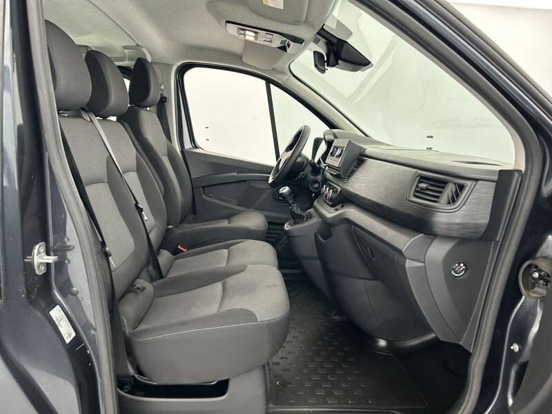 Renault Trafic Combi