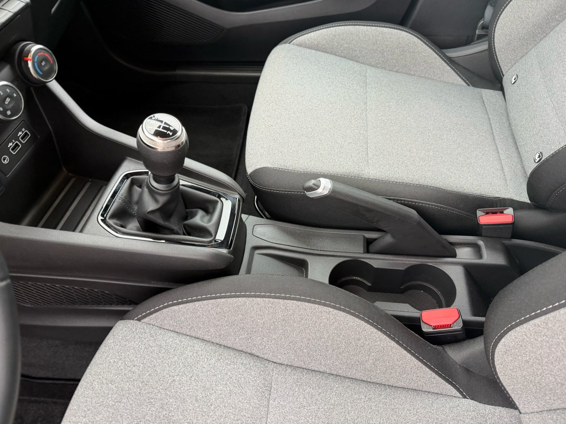 Renault Clio – Bild 15