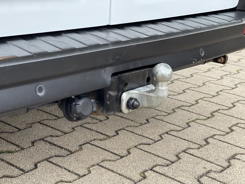 Fahrzeugabbildung Trafic L1H1 Komfort 3,0t dCi 110 PS Bild 17 von 35