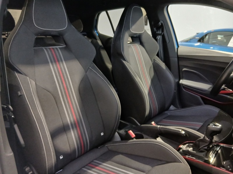 Fahrzeugabbildung Fabia 1.0 TSI Monte Carlo OPF Bild 40 von 47