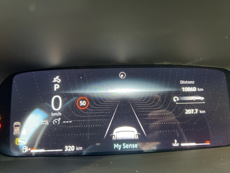 Fahrzeugabbildung Arkana Apple CarPlay BT Bild 13 von 22